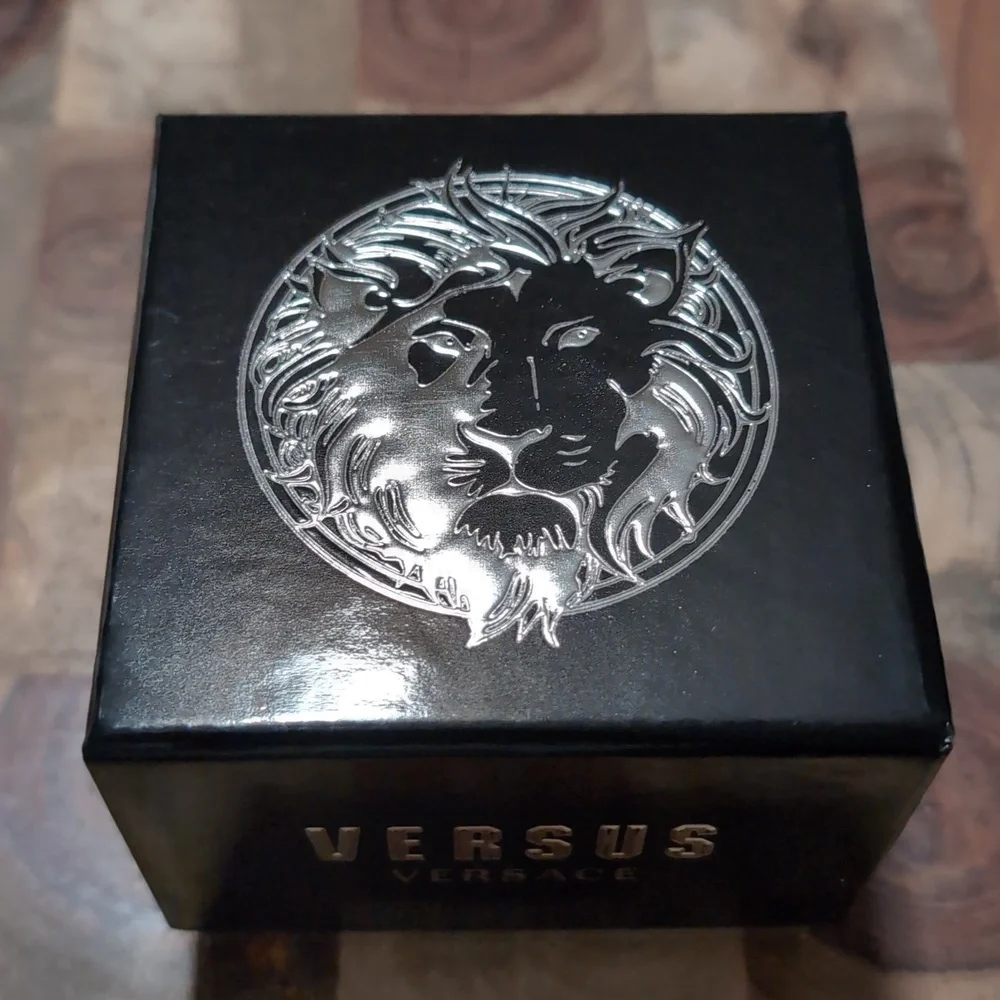 Versace Versus Leather 44mm Stainless Steel Water Resistant Watch New in Box ❤️
